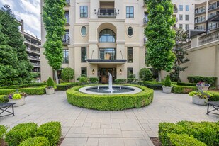 92 West Paces in Atlanta, GA - Building Photo