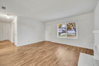 8187 Lin Oak Way in Citrus Heights, CA - Building Photo - Building Photo