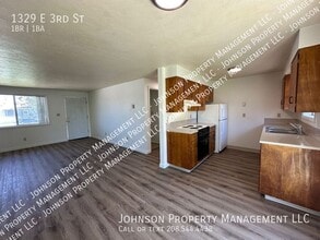 1329 E 3rd St in Meridian, ID - Building Photo - Building Photo