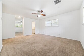 5422 Spellman Rd in Houston, TX - Building Photo - Building Photo