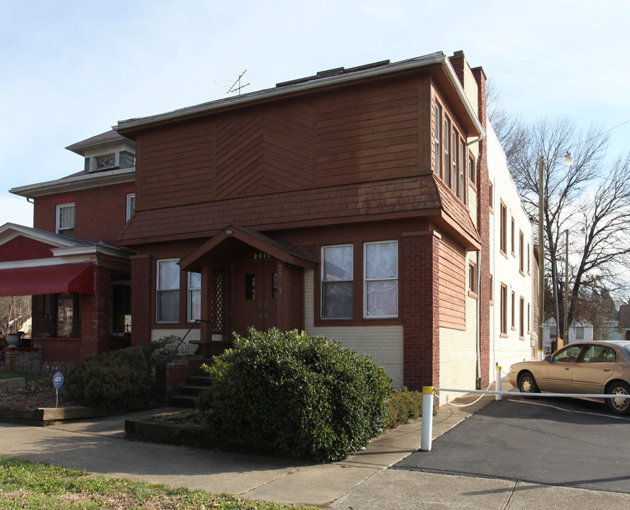 2017 9th Ave in Huntington, WV - Building Photo