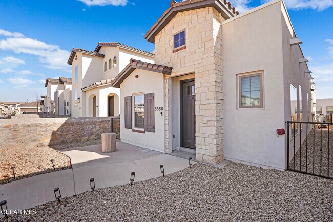 5856 Kobe Bryant St in El Paso, TX - Building Photo - Building Photo