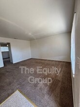 1320 W Vassar Ave in Visalia, CA - Building Photo - Building Photo
