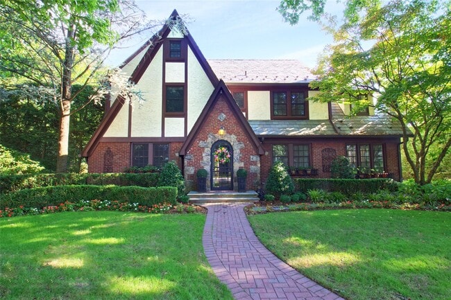 property at 74 Garden St