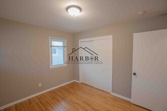 912-11 1/2 11 1/2 St SW in Rochester, MN - Foto de edificio - Building Photo