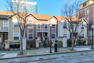 568 9th St in Oakland, CA - Building Photo - Building Photo