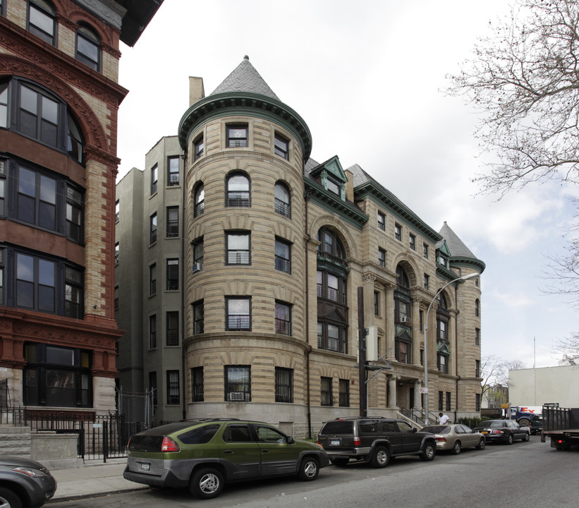 Imperial Apartments in Brooklyn, NY - Building Photo