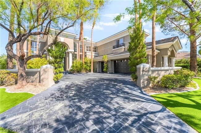 property at 9040 Thornbury Ln