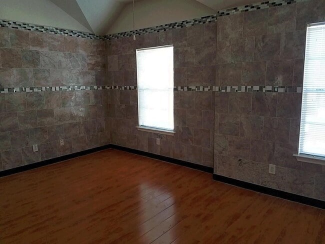 property at 31 Verbena Bend Pl