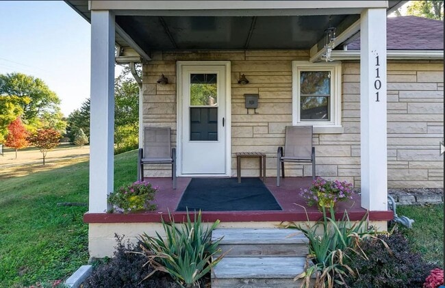 property at 1101 S Stull Ave