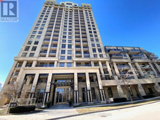 18 Kenaston Gardens in Toronto, ON - Building Photo - Building Photo