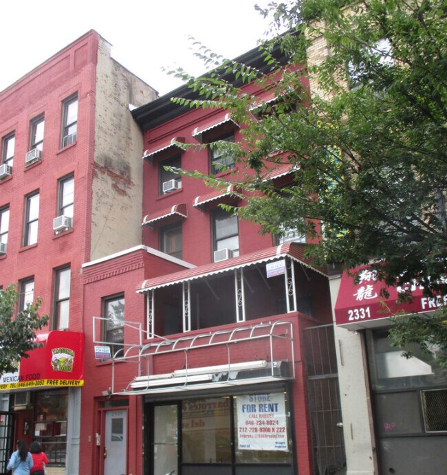 2329 1st Ave in New York, NY - Foto de edificio - Building Photo