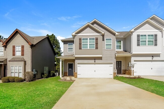 property at 516 The Heights Ln