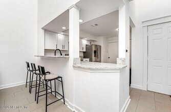 11442 Squire Way Ln in Jacksonville, FL - Foto de edificio - Building Photo