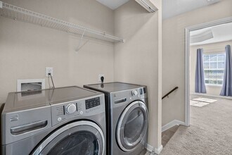 4865 Travertine Ave in Virginia Beach, VA - Building Photo - Building Photo