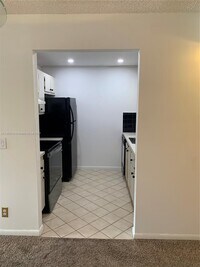 801 SW 133rd Terrace photo'