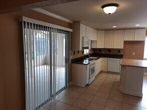 7128 Blue Springs Way in Citrus Heights, CA - Building Photo - Building Photo