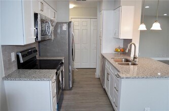 1083 S Hiawassee Rd in Orlando, FL - Building Photo - Building Photo