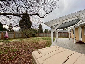 12615 SE 170th St in Renton, WA - Building Photo - Building Photo