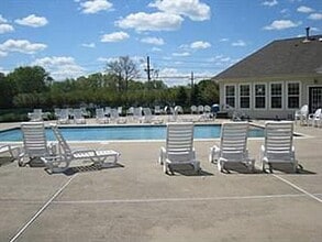 933 Del Negro Ct in South Plainfield, NJ - Building Photo - Building Photo