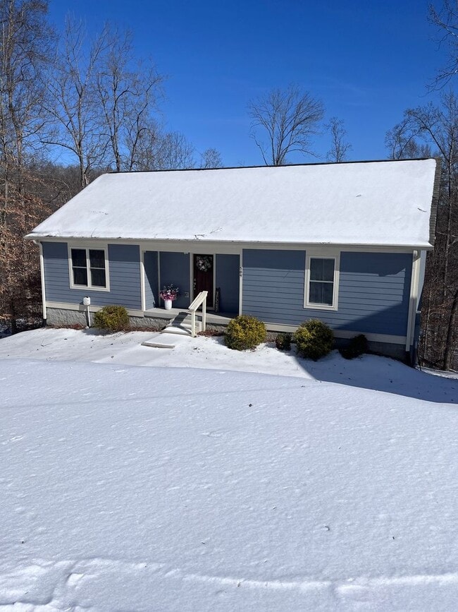 509 Hickory Cir in Ashland City, TN - Building Photo - Building Photo