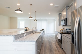 Fields of Aberdeen in Aberdeen, MD - Foto de edificio - Interior Photo