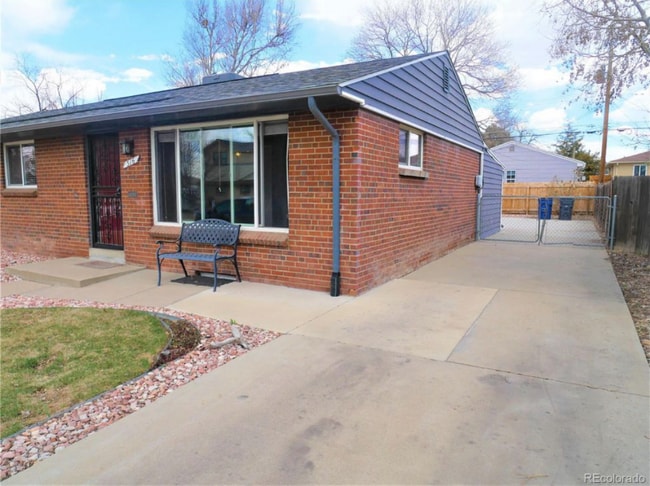 516 Elmira St in Aurora, CO - Foto de edificio - Building Photo