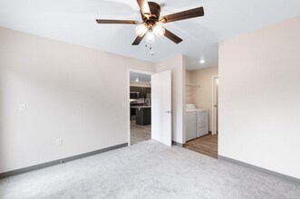 352 Deschane Ave-Unit -Unit 2 in Crivitz, WI - Building Photo - Building Photo