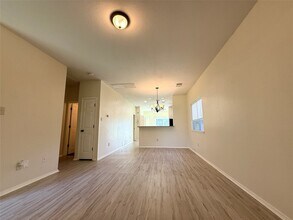 1703 Nichole Woods Dr in Houston, TX - Building Photo - Building Photo