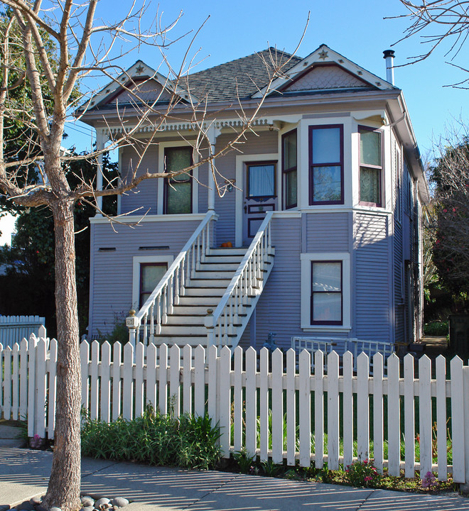 65 Walnut Ave in Mill Valley, CA - Building Photo