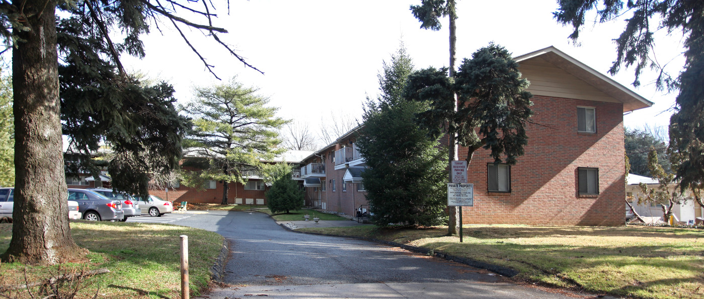 Mt Washington Bartol Manor in Baltimore, MD - Building Photo