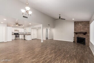 6428 W Sunnyslope Ln in Glendale, AZ - Building Photo - Building Photo