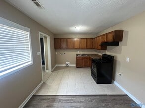 1002 6th Ave SW in Decatur, AL - Building Photo - Building Photo