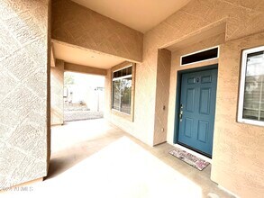 3464 E Thornton Ave in Gilbert, AZ - Foto de edificio - Building Photo