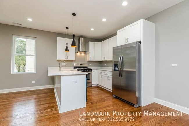 4737 S Michigan Ave in Chicago, IL - Building Photo - Building Photo