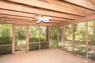 427 Scaleybark Rd in Charlotte, NC - Building Photo - Building Photo