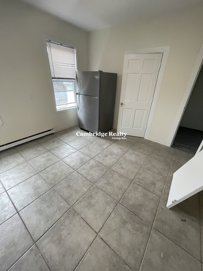 25 Granite St, Unit 3R in Somerville, MA - Building Photo - Building Photo