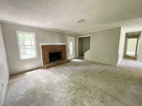 111 Bickleigh Rd in Irmo, SC - Foto de edificio - Building Photo