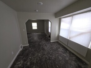 9341 Auburn St in Detroit, MI - Building Photo - Building Photo