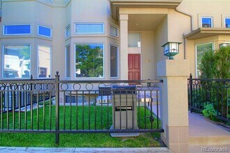 5062 E Cherry Creek S Dr in Denver, CO - Building Photo - Building Photo