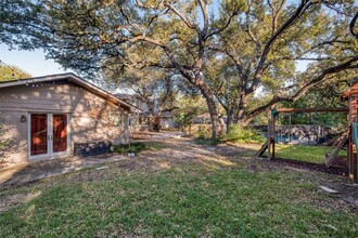 3927 Knollwood Dr in Austin, TX - Building Photo - Building Photo