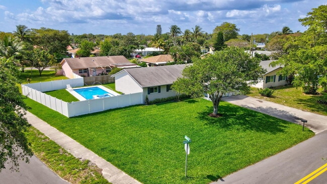 property at 510 Kingbird Cir