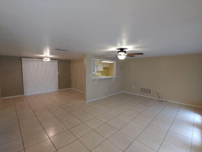 7402 Palisade Dr in Port Richey, FL - Building Photo - Building Photo