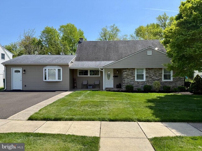 property at 30 Hollow Rd