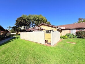 3430 Apricot Tree Way in Oceanside, CA - Building Photo - Building Photo