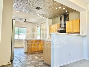 852 E Runaway Bay Pl in Chandler, AZ - Building Photo - Building Photo