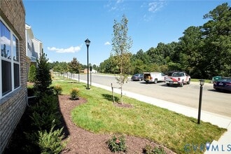 214 Greenpark Rd in Sandston, VA - Building Photo - Building Photo