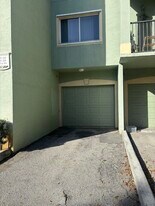 350 Crestwood Cir, Unit 106 in Royal Palm Beach, FL - Building Photo