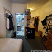 55 S Huntington Ave, Unit 202 in Boston, MA - Building Photo - Building Photo