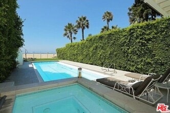 501 Palisades Beach Rd in Santa Monica, CA - Building Photo - Building Photo